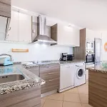 Margarida - Ping Pong Table Albufeira