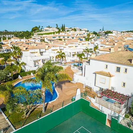 Margarida - Ping Pong Table 아파트