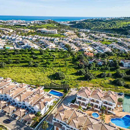 Margarida - Ping Pong Table 아파트 *