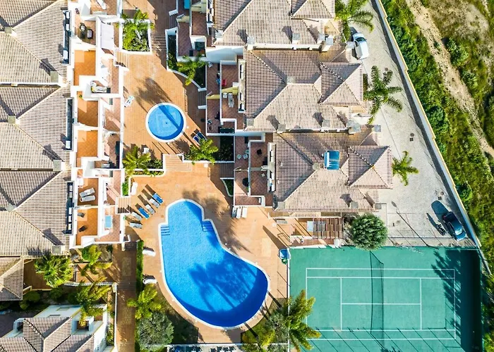 Margarida - Ping Pong Table 알부페이라