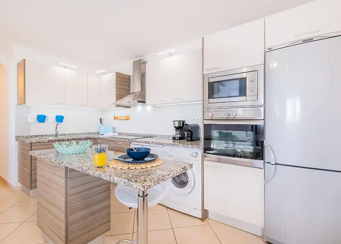 Margarida - Ping Pong Table 아파트 *